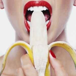 fellation-banane-sexe-oral-pipe-ok